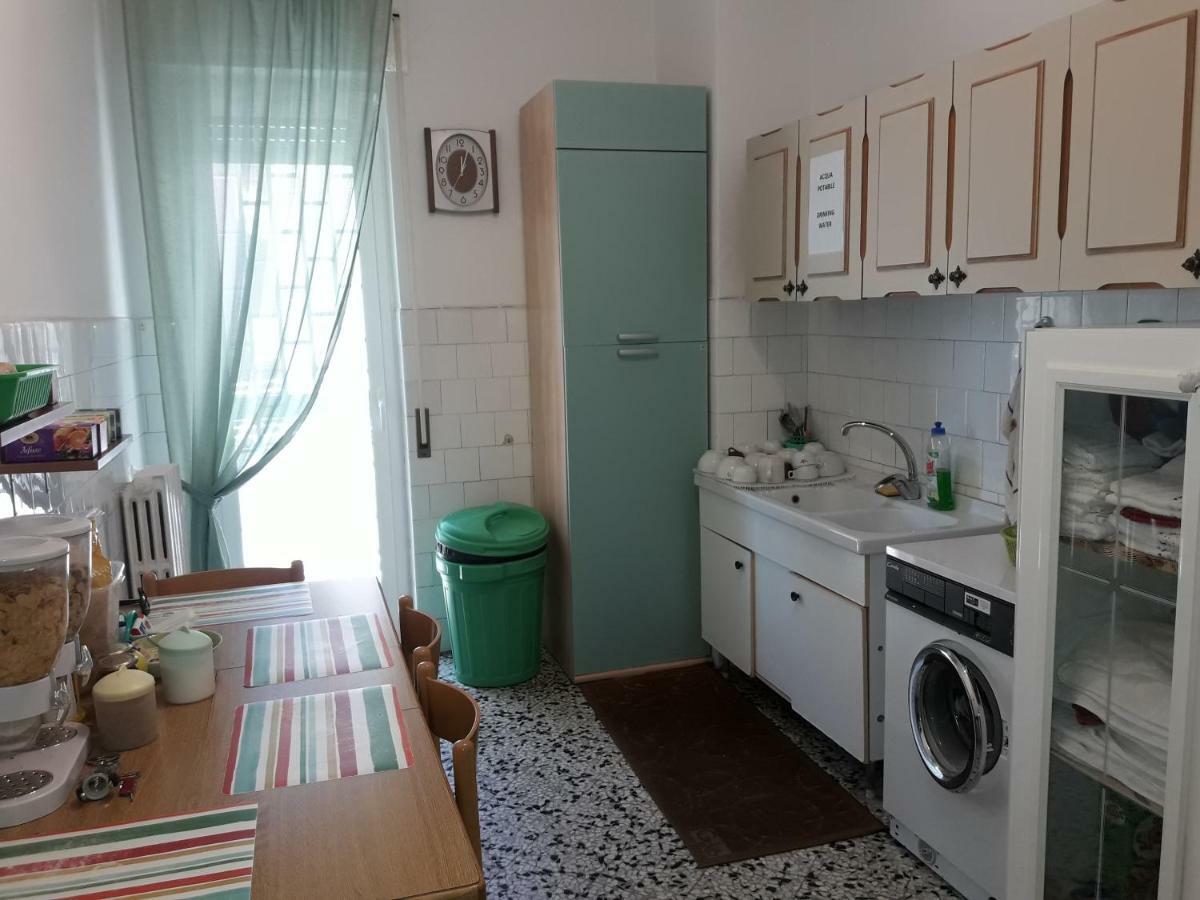 바리 I Due Baroni - Fronte Campus B&B 외부 사진